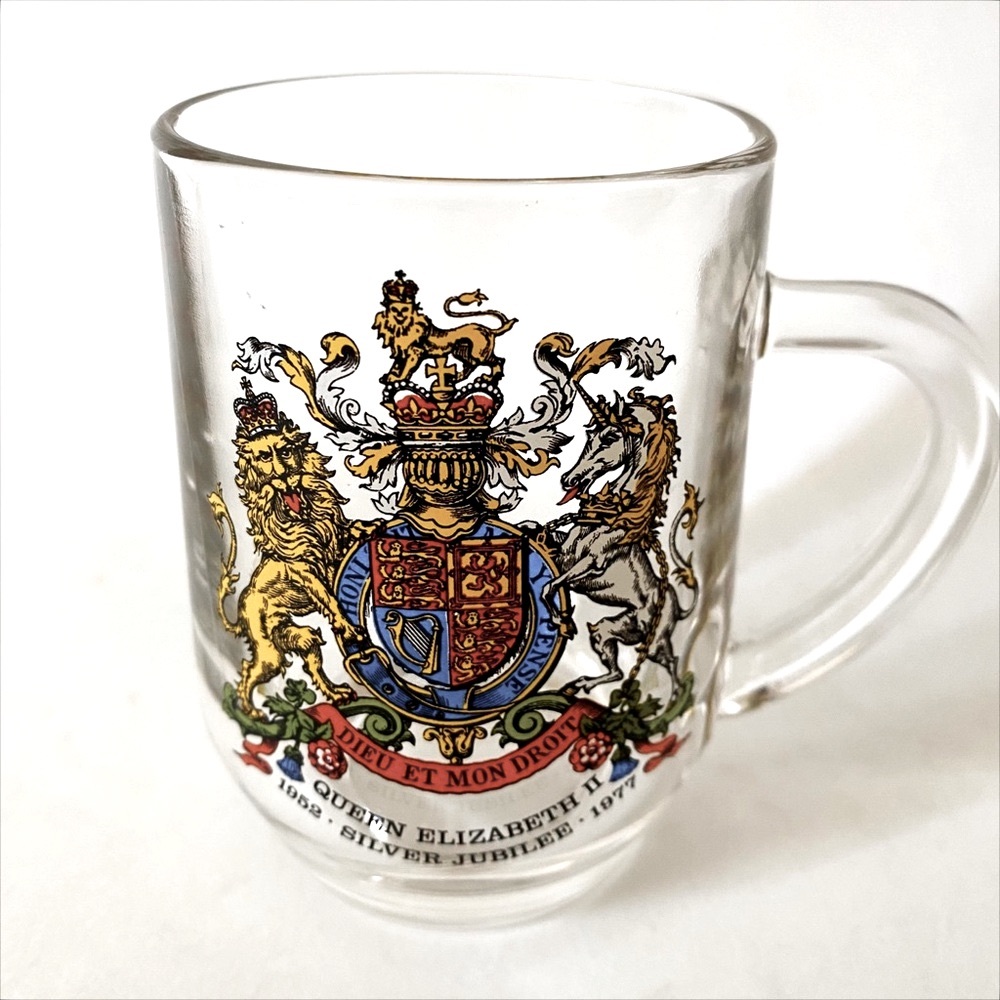 Queen Elizabeth II 1977 Silver Jubilee Coffee Tea Mug Cup
